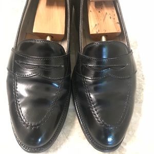 Dress shoes